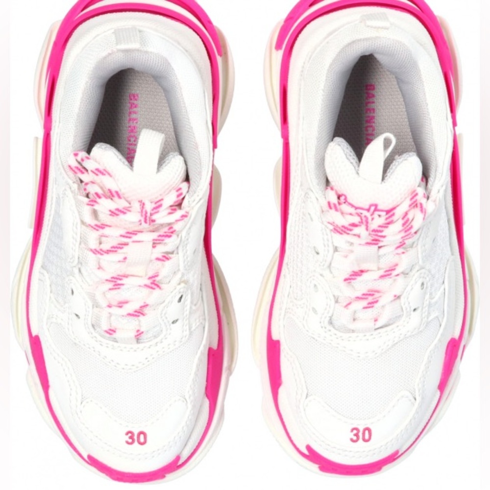BALENCIAGA TRIPLE S for kids